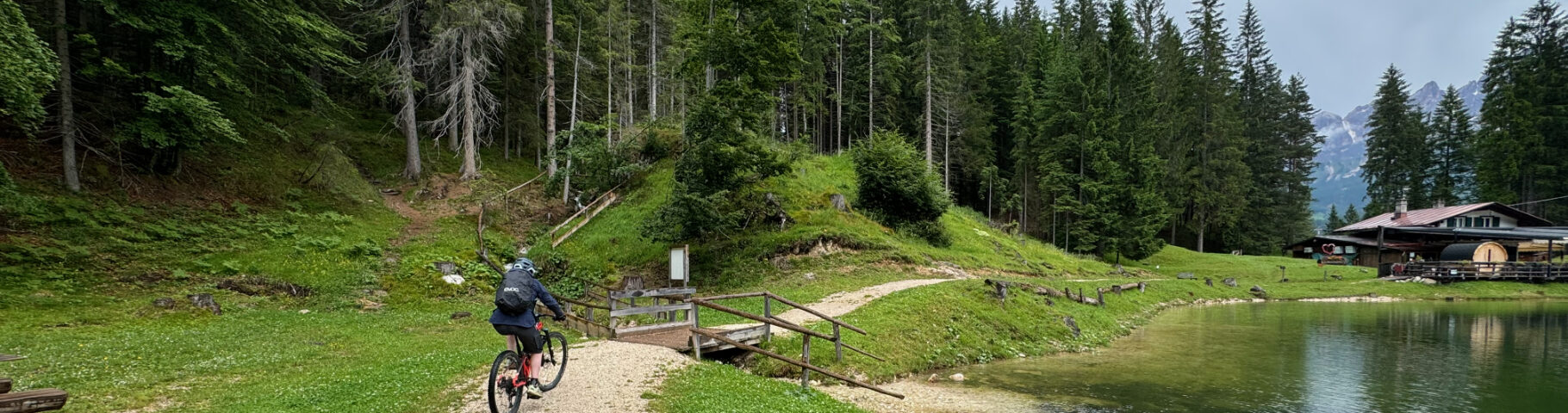 GravelBienchen am Lago Pianozes